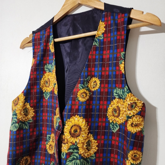 Vintage plaid and sunflower 🌻 vest - Picture 3 of 7